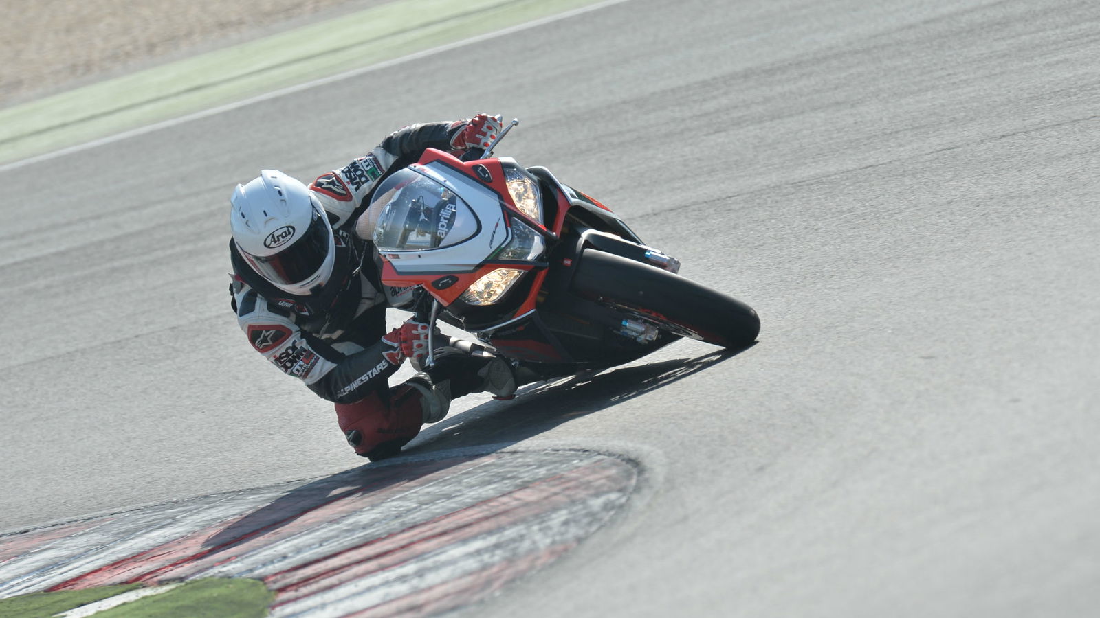 Aprilia RSV4 Factory Works kit boosts power to 215hp